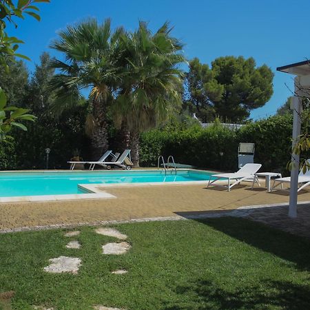 Villa Arisa With Pool Сельва-ди-Фазано Экстерьер фото